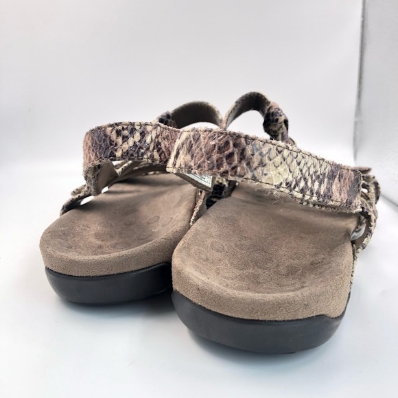 Vionic Amber Sandals Sz 10 M Natural Snake Velcro - Picture 13 of 16